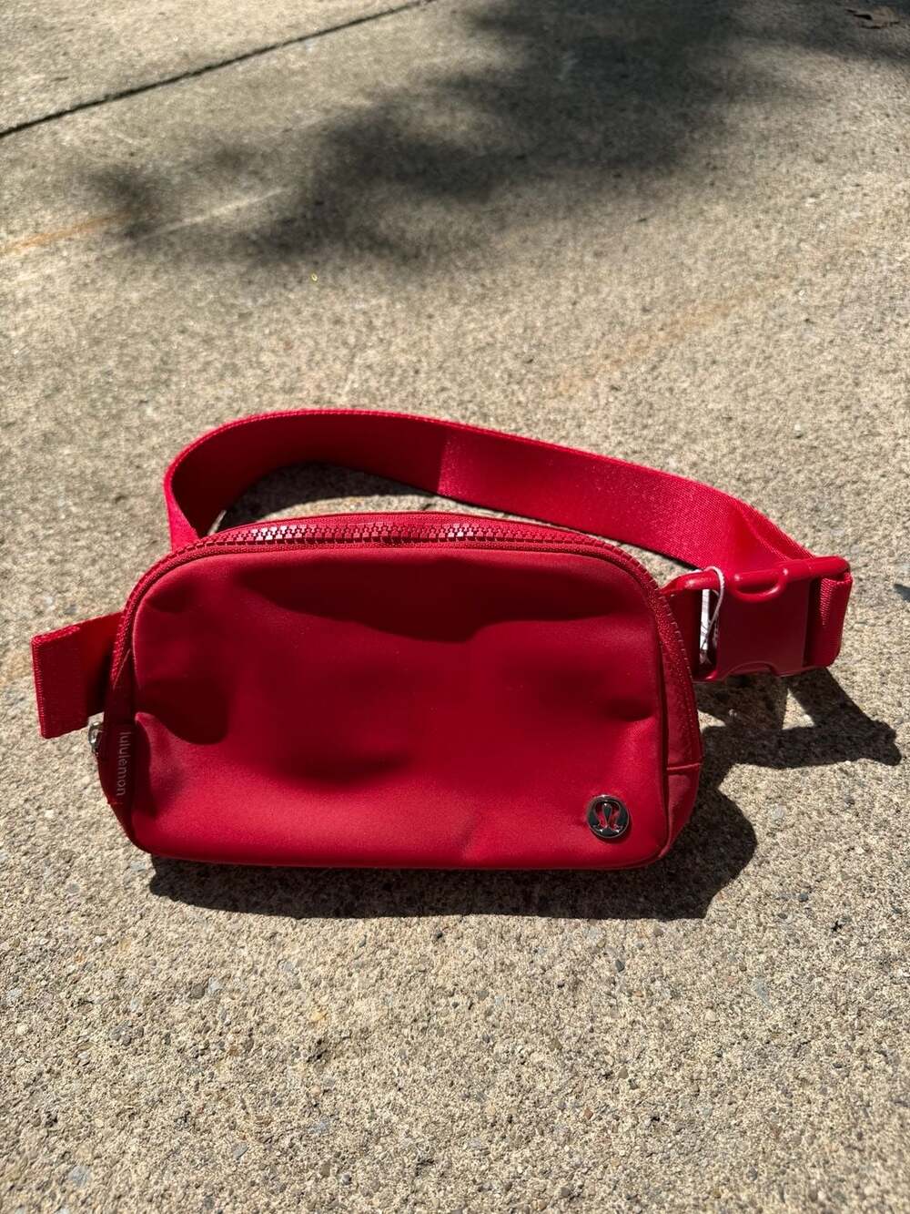 Lululemon Everywhere Belt Bag O/S Red